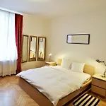Salvator - By Praga